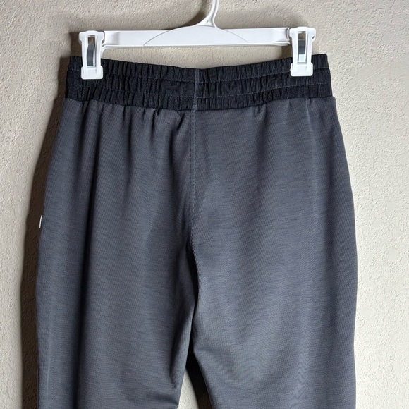 VUORI Lux Ribbed Performance Jogger size small VW441 - Picture 4 of 5